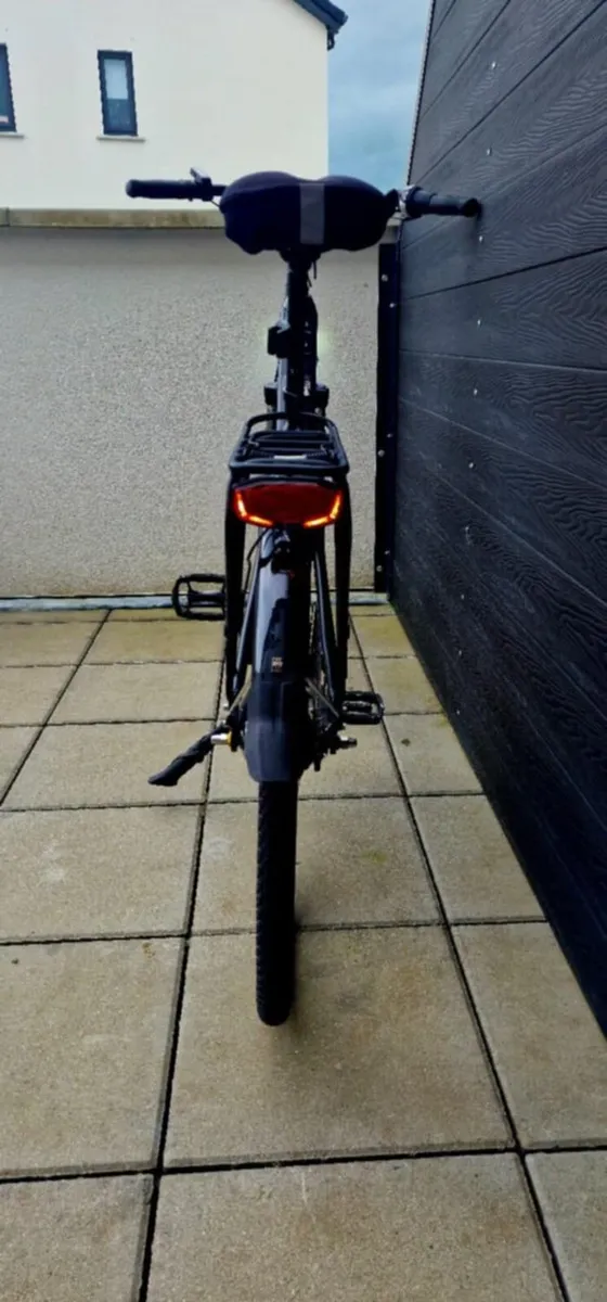 Versatile electric city bike - Image 3