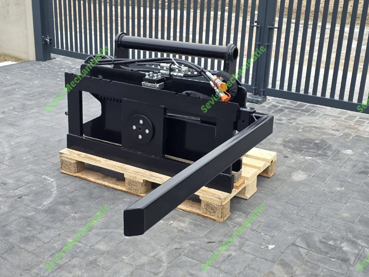 New Box Tipper Forklift Box Rotators - Image 4