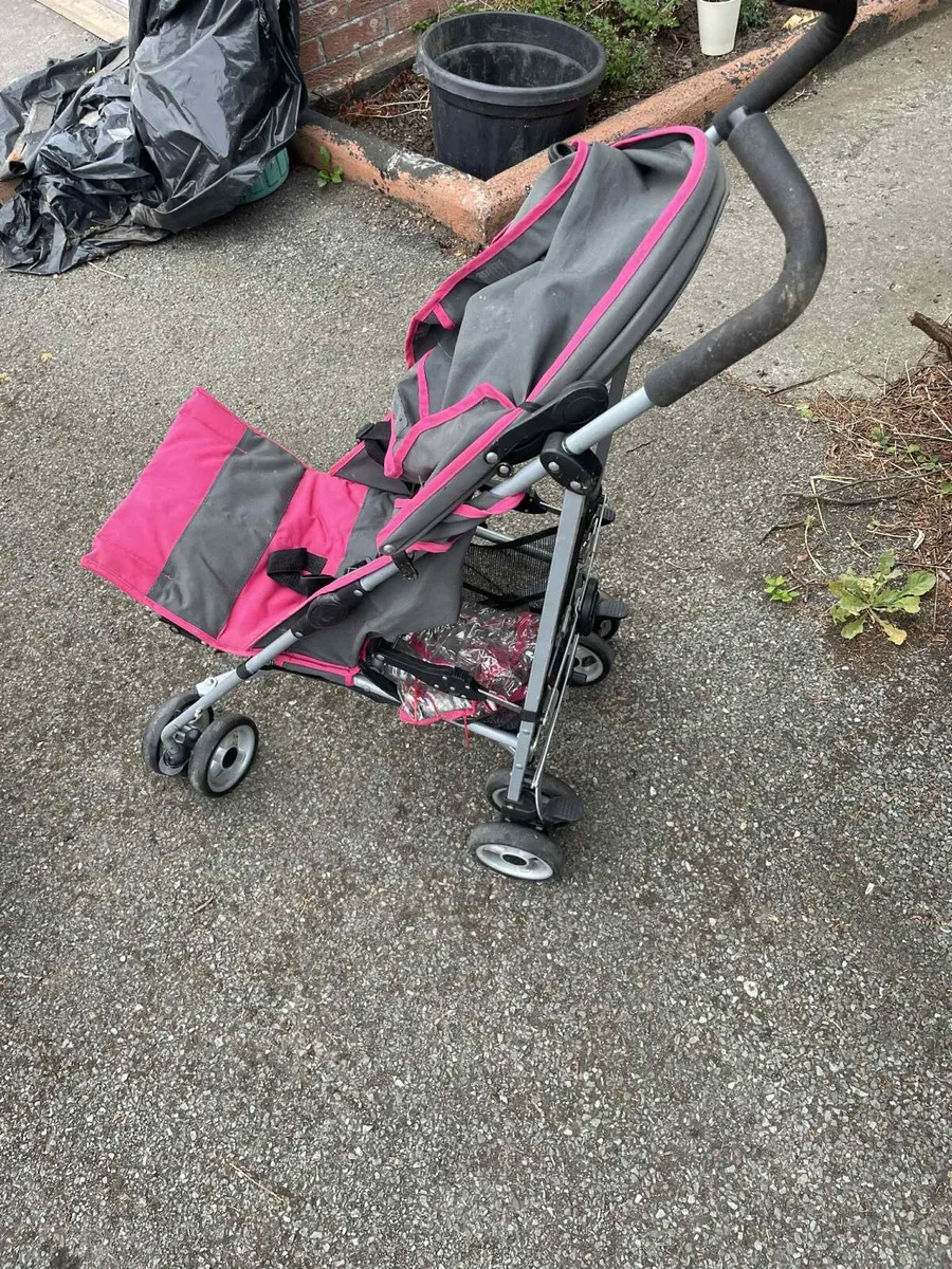 Stroller - Image 1