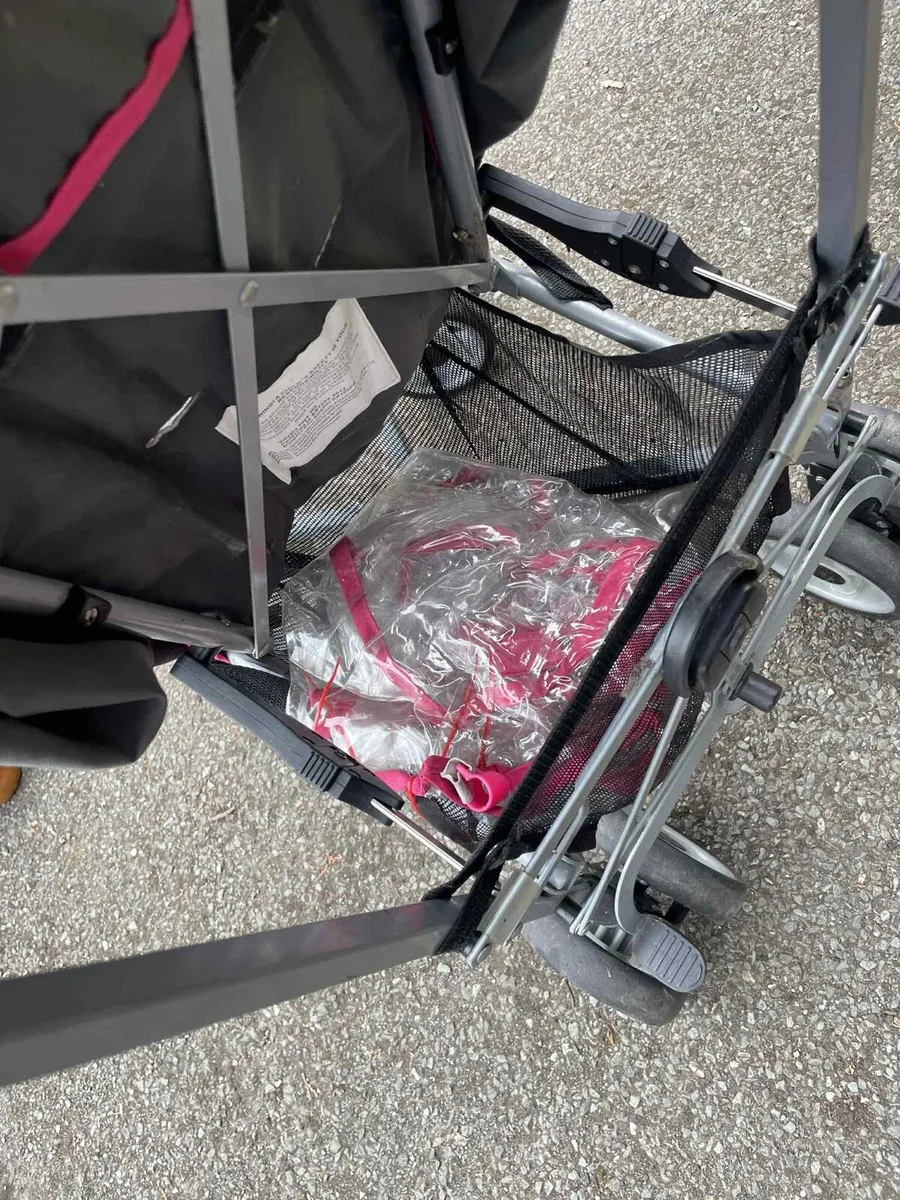 Stroller - Image 3