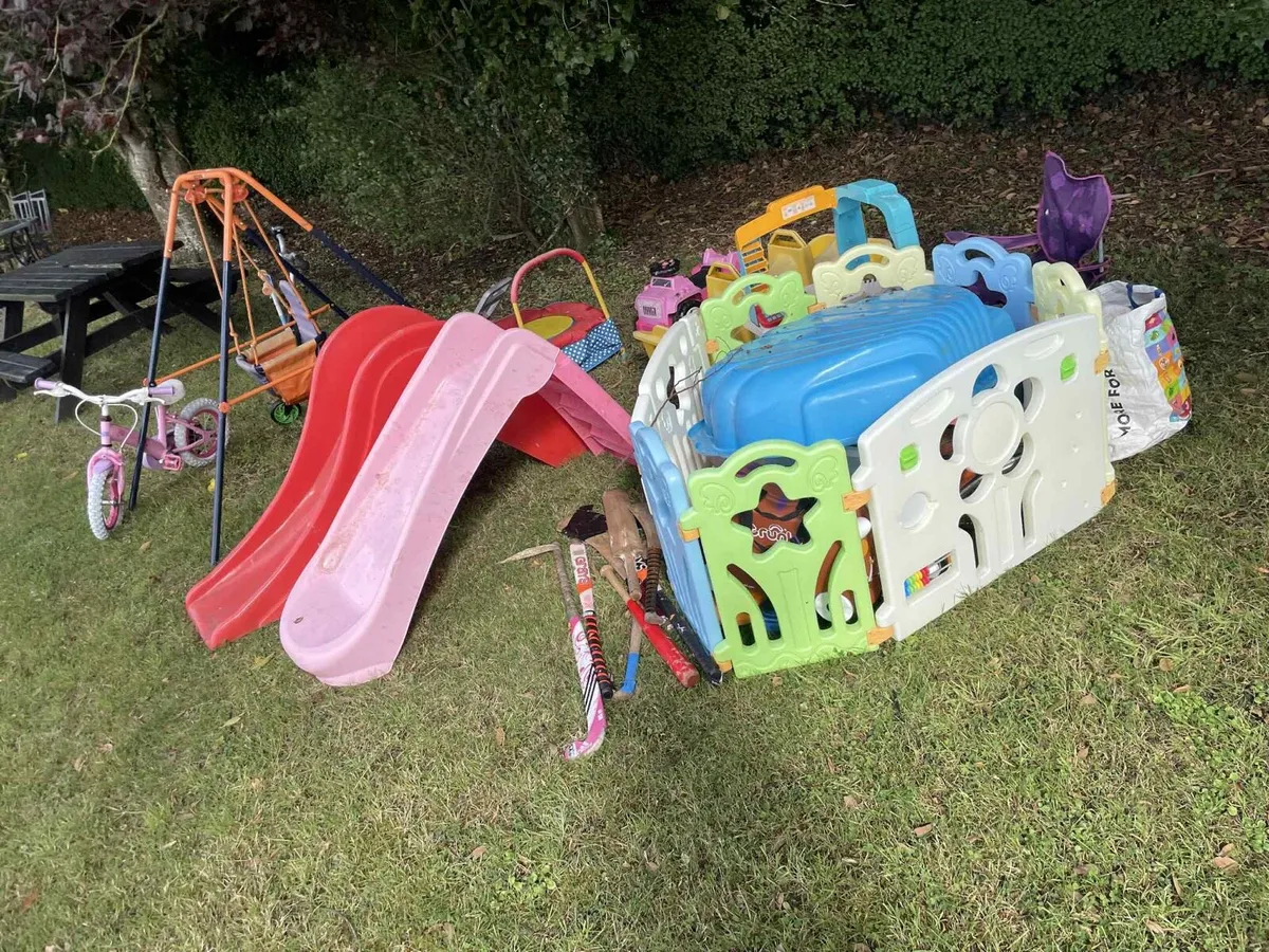 Garden kids toys bundle €50 - Image 1