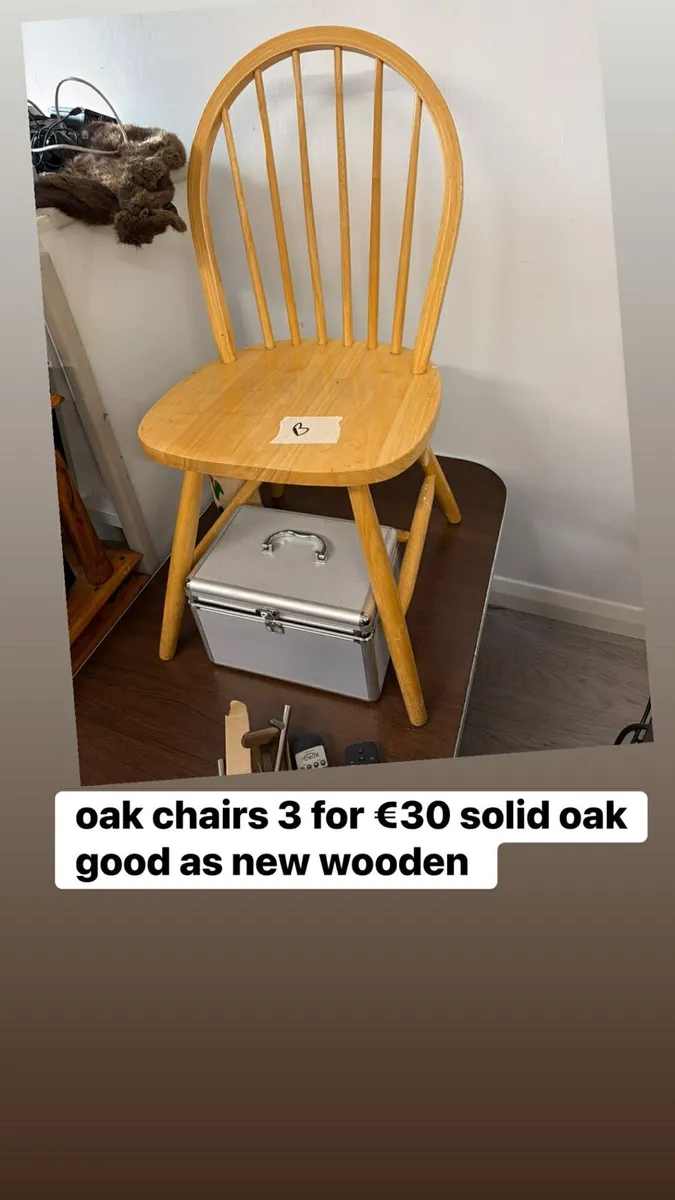 3 oak chairs €30 - Image 1