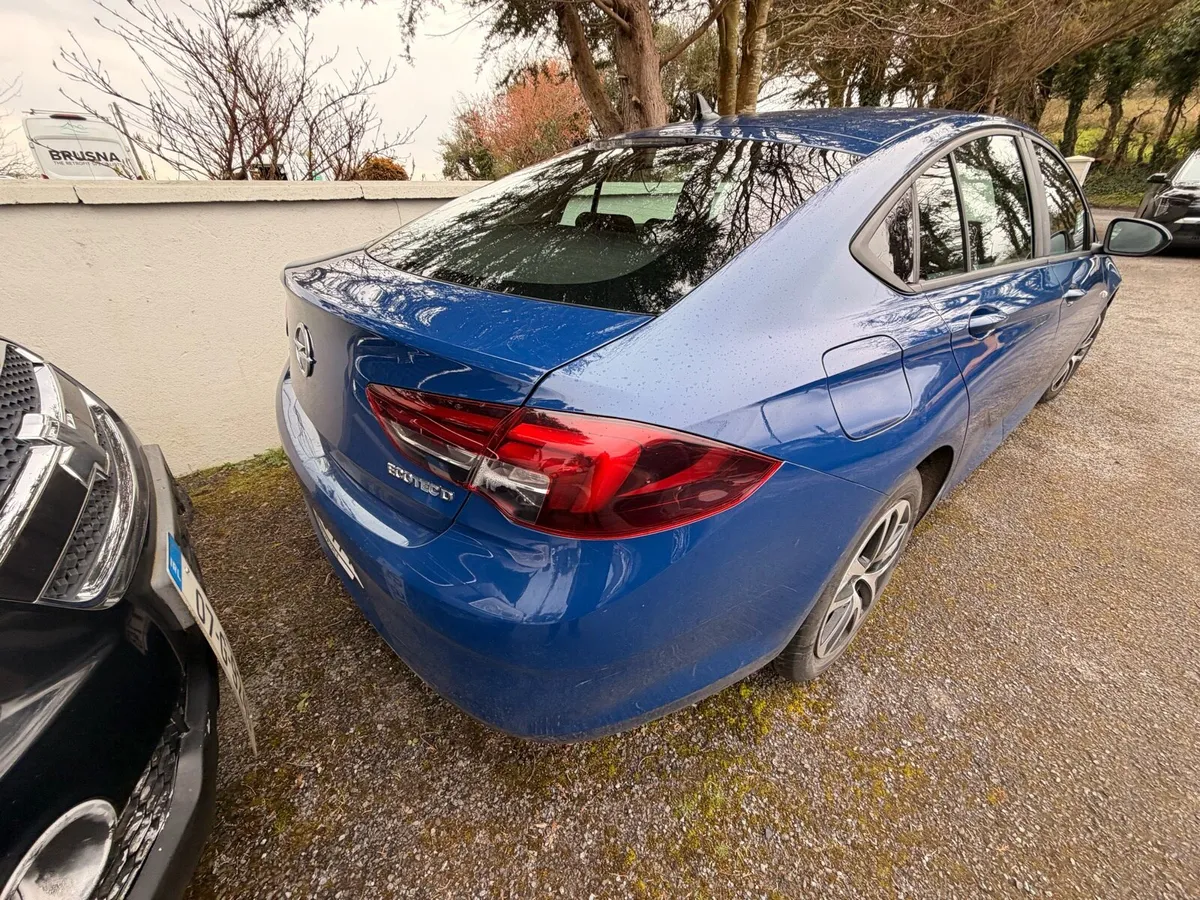 202 Opel Insignia - Image 3