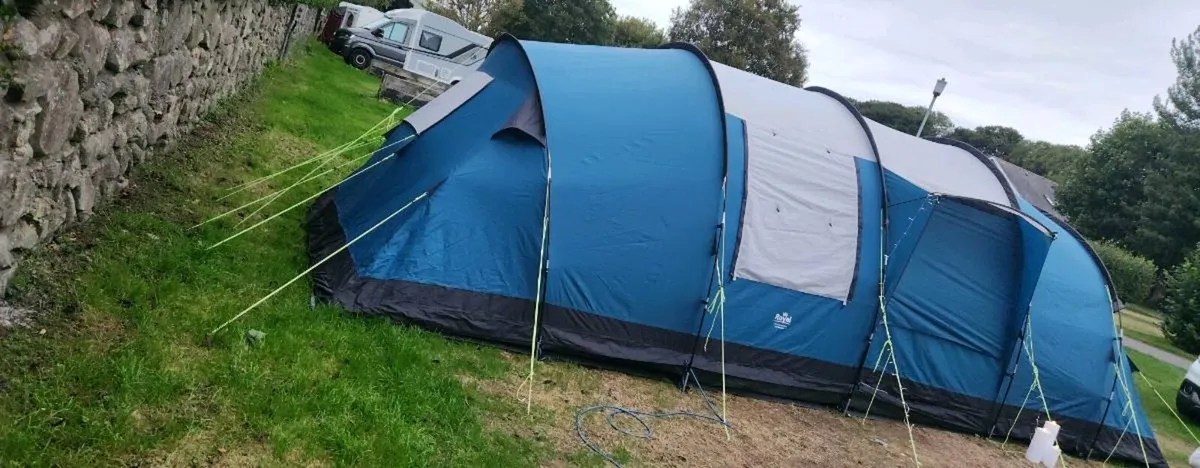 Royal 8 man tent - Image 3