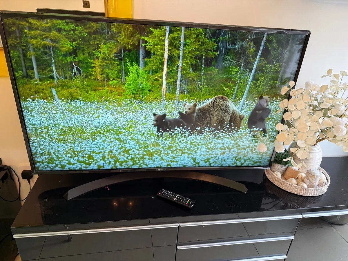 LG 49” SMART 4K ULTRA HD TV in swords - Image 2