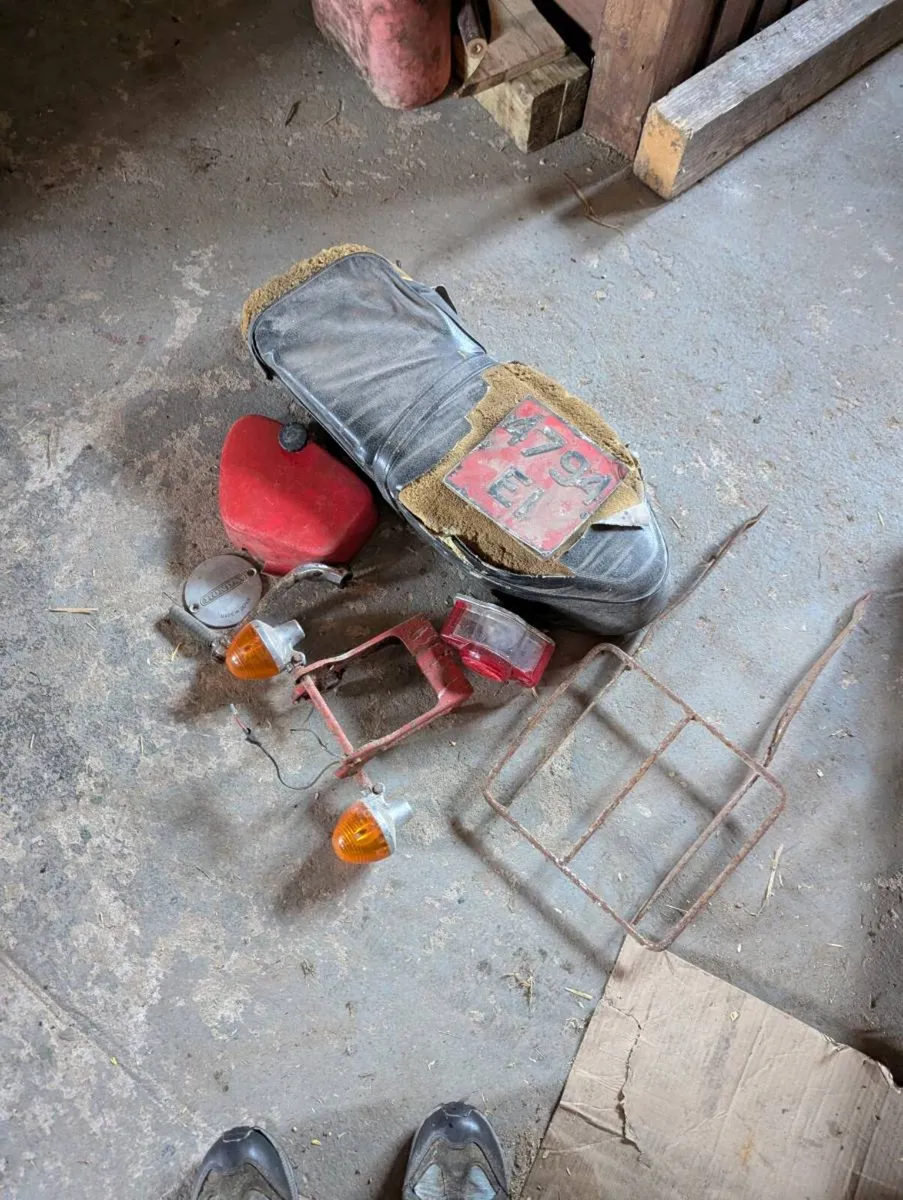 Honda 50 parts - Image 1