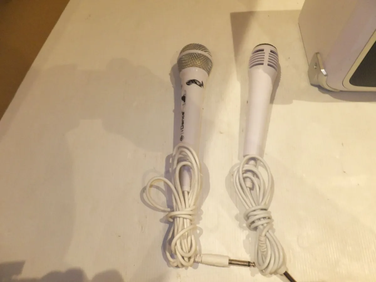 Karaoke Machine - Image 3