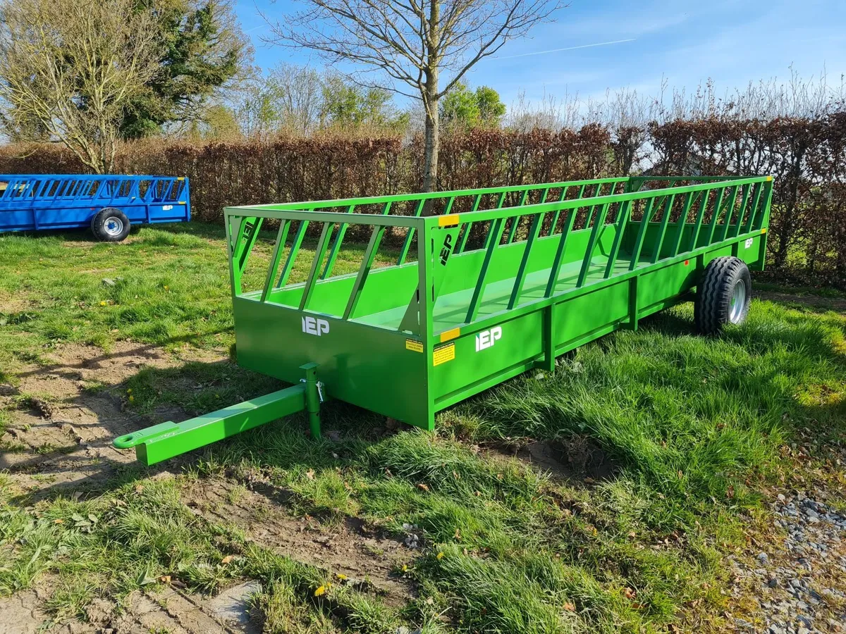 Mobile feeder/ Feed Trailer - Image 3