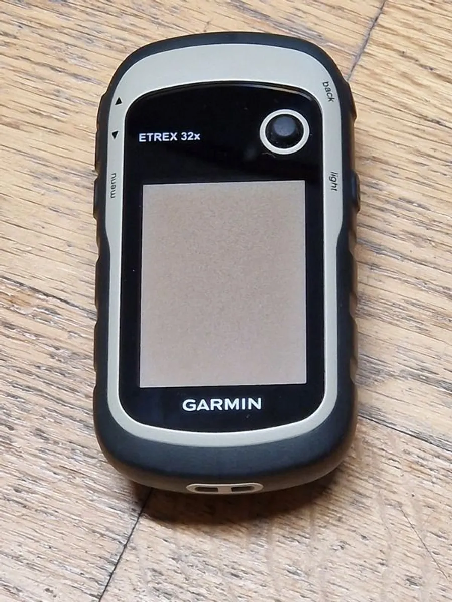 Garmin eTrex 32x in excellent condition - Image 4