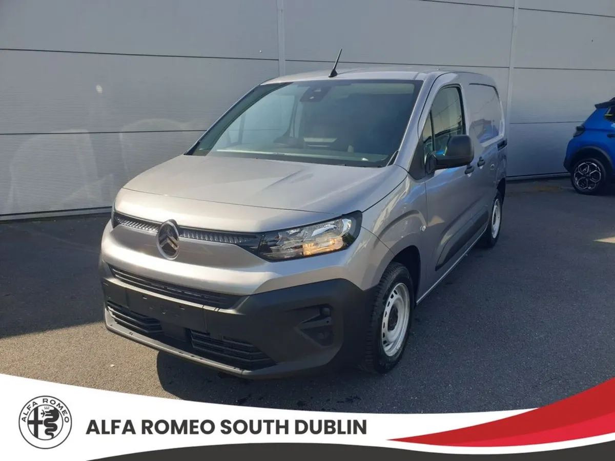 Citroen Berlingo DISPLAY MODEL: NEW 261 REGISTRATI - Image 1