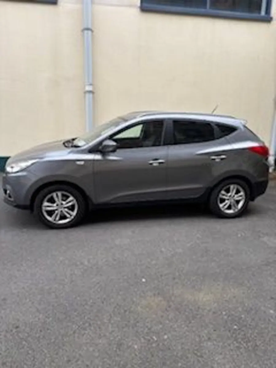 Hyundai ix35 Comfort 4WD Commercial 2013 - Image 2