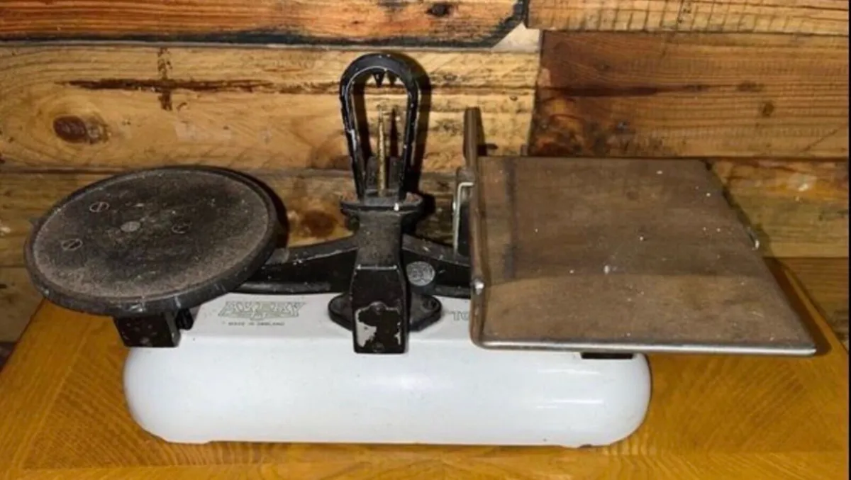 Vintage Avery Scales - Image 1