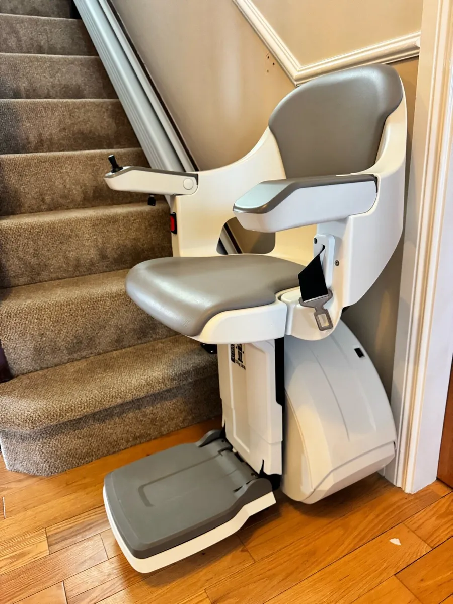 🇮🇪 Stairlifts Nationwide Reconditioned! - Image 3