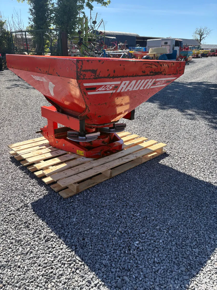 Kuhn Rauch Fertiliser Spreader - Image 1