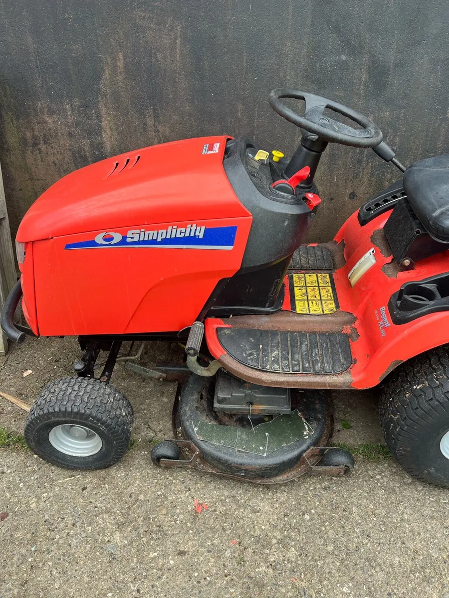 Tractor mower - Image 1