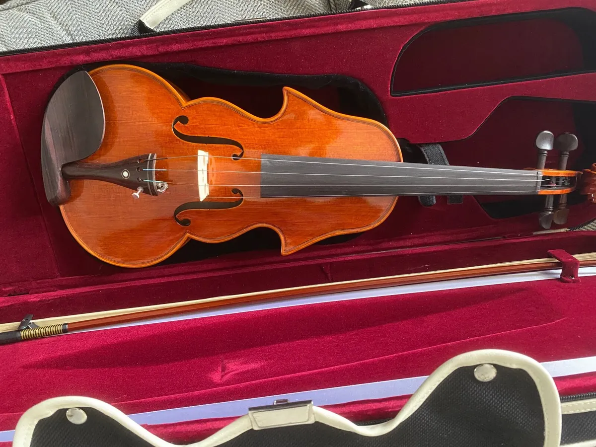 Baroque style violin - Image 1