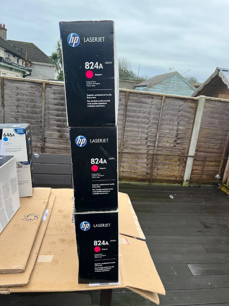 Hp 824A Magenta Ink Toner - Image 1