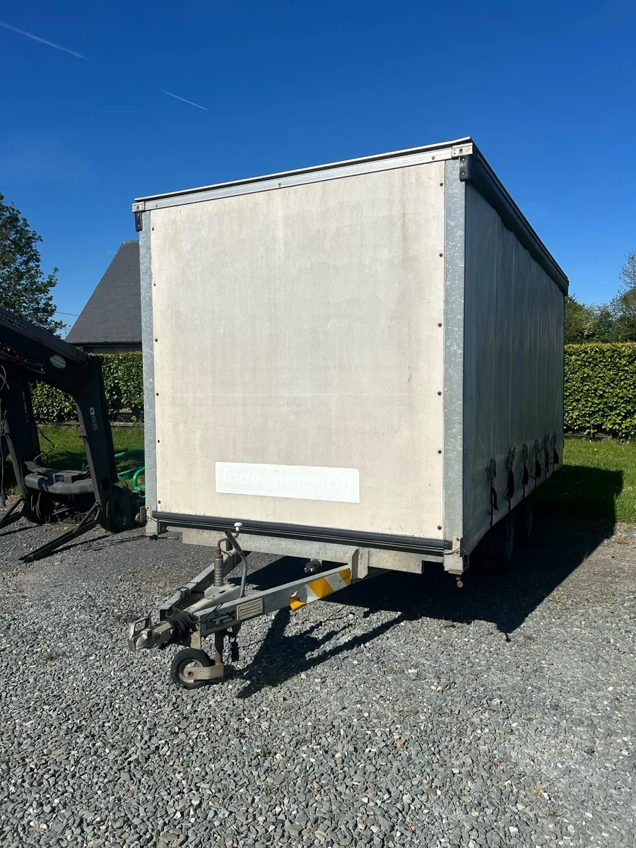 Twin axle Indespension curtain sided Trailer - Image 3
