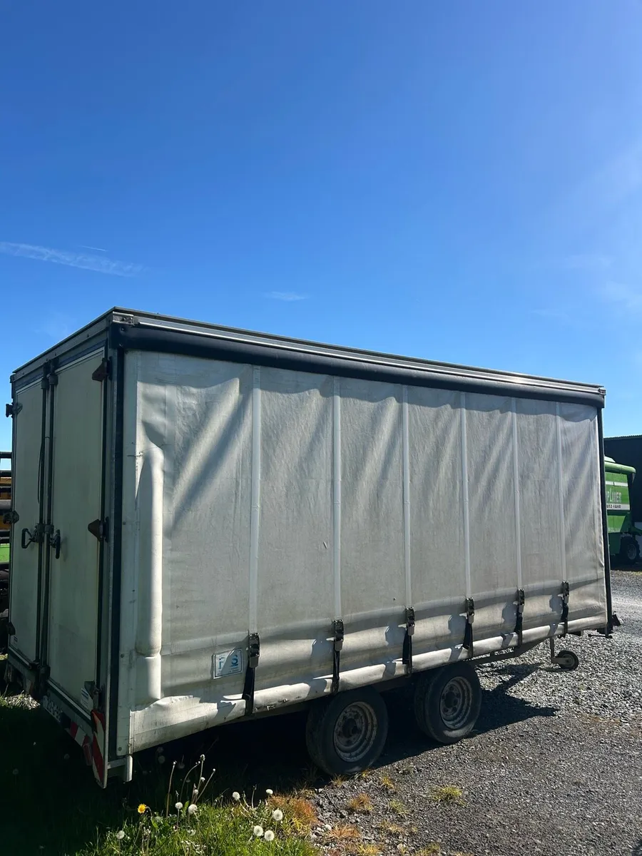 Twin axle Indespension curtain sided Trailer - Image 2