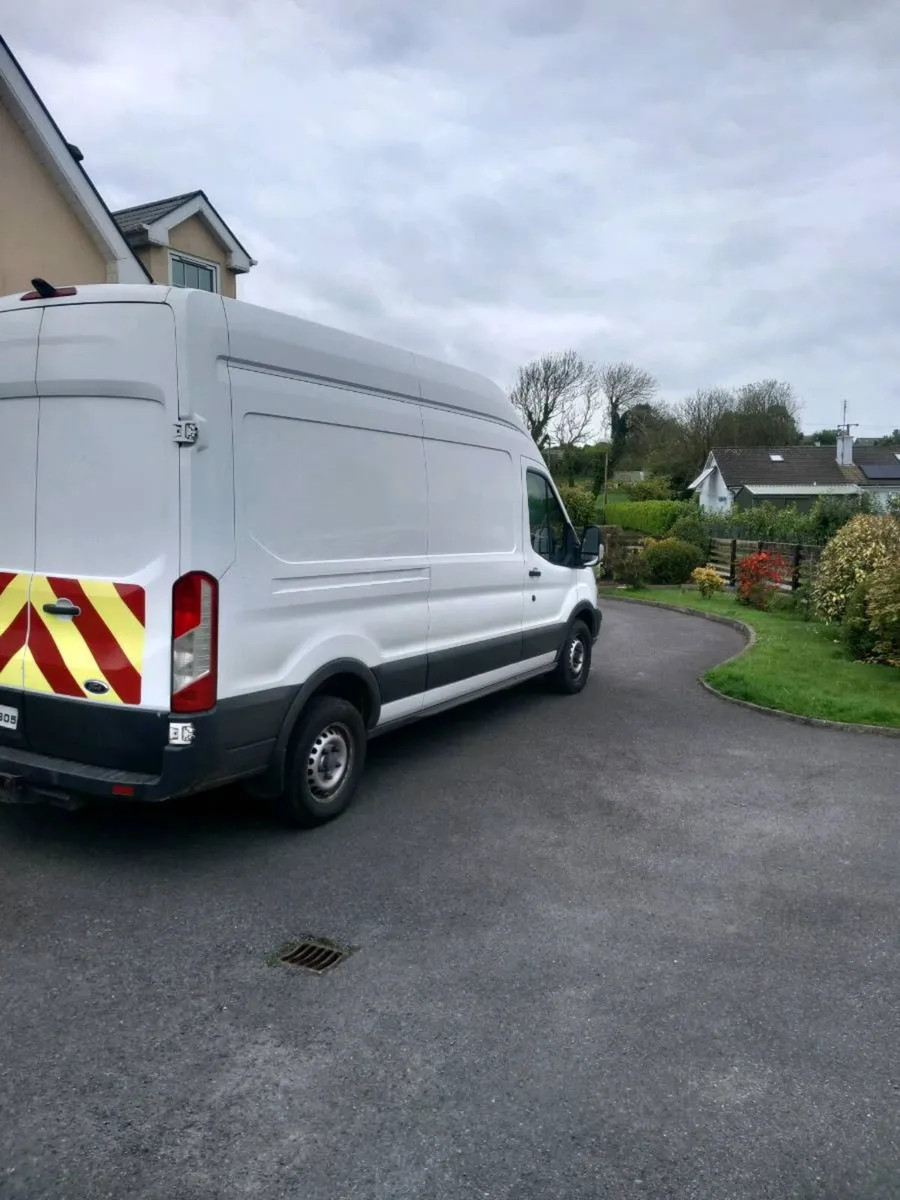 Van - Image 2