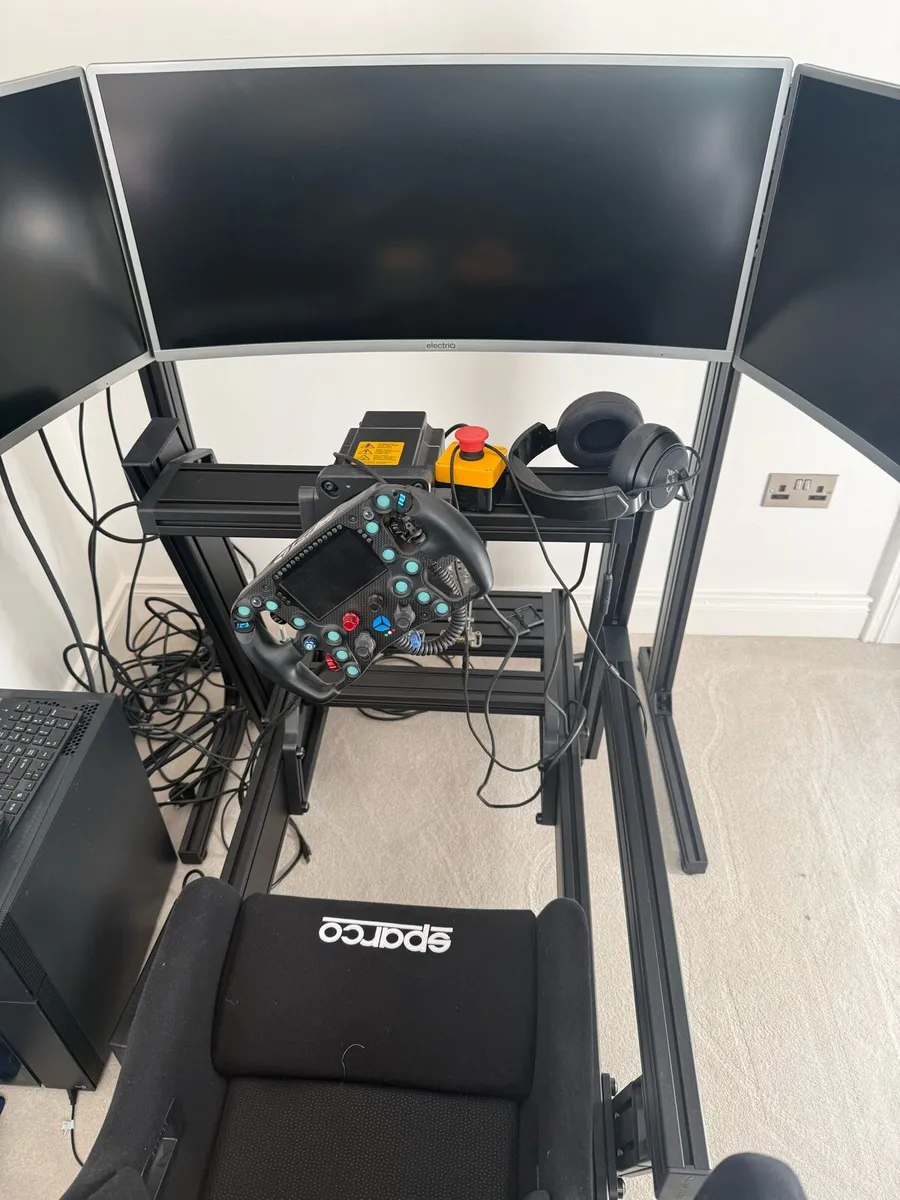 Racing Simulator - Image 1