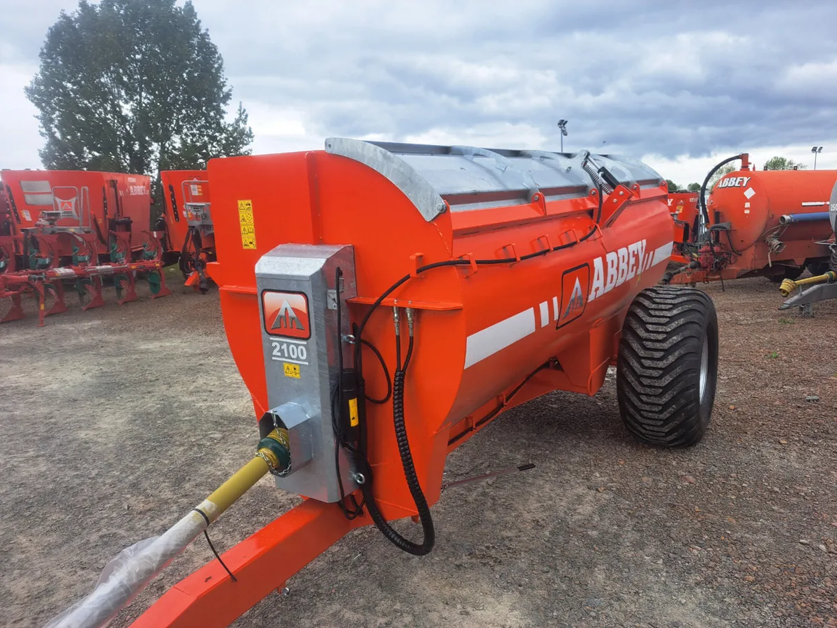 Farm Machinery - Image 4