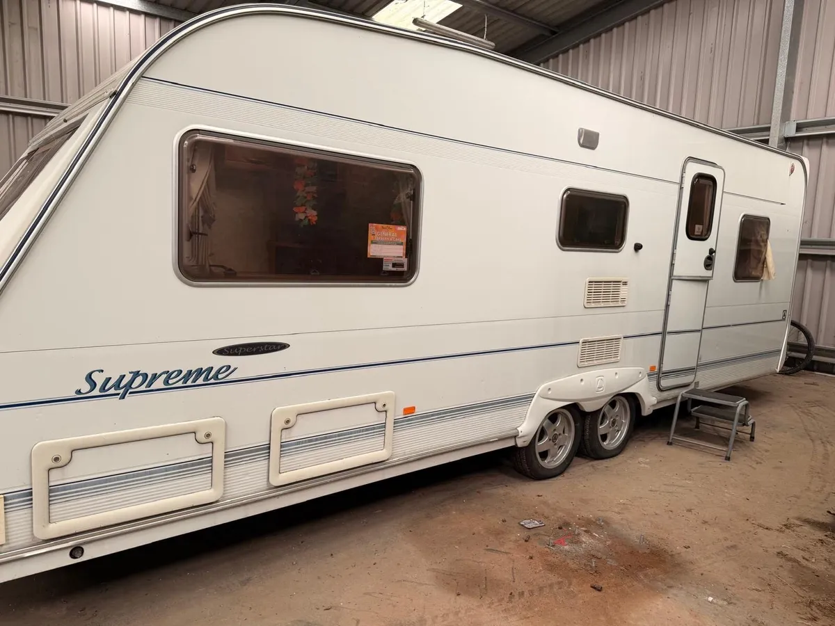 5 berth caravan - Image 2