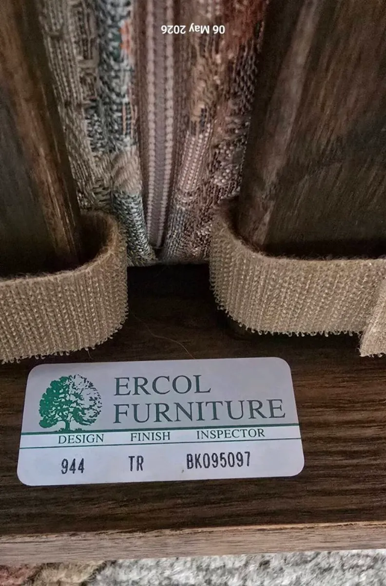 Ercol Hampton Dining chairs.6 including 2 Carvers - Image 2