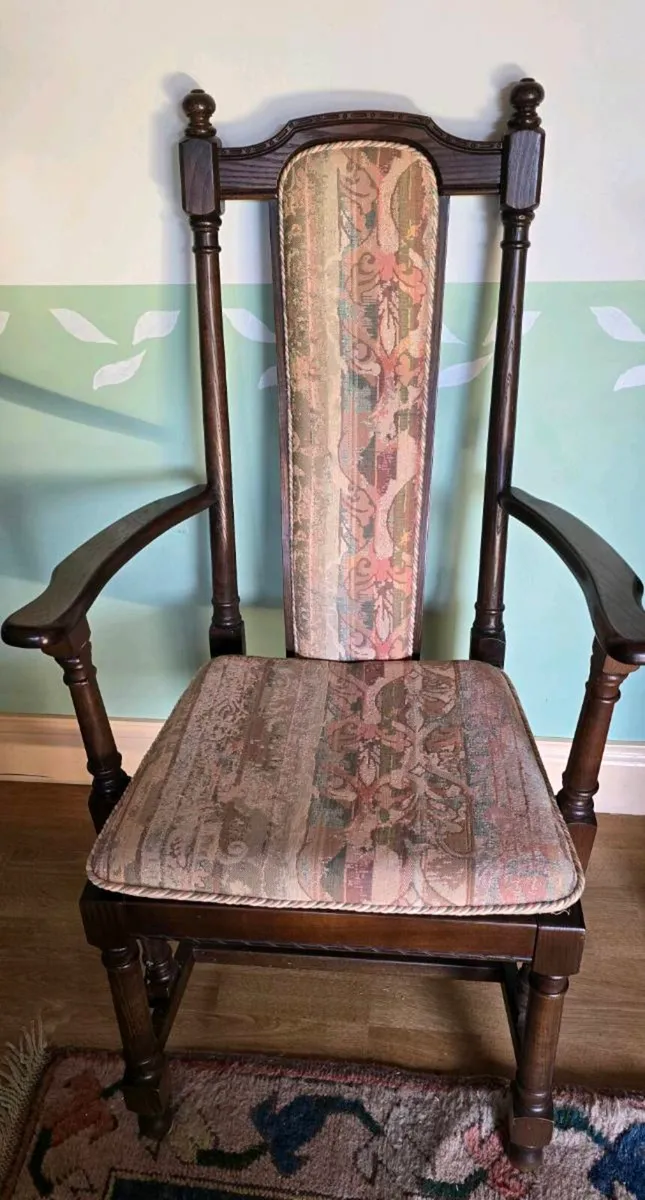 Ercol Hampton Dining chairs.6 including 2 Carvers - Image 3