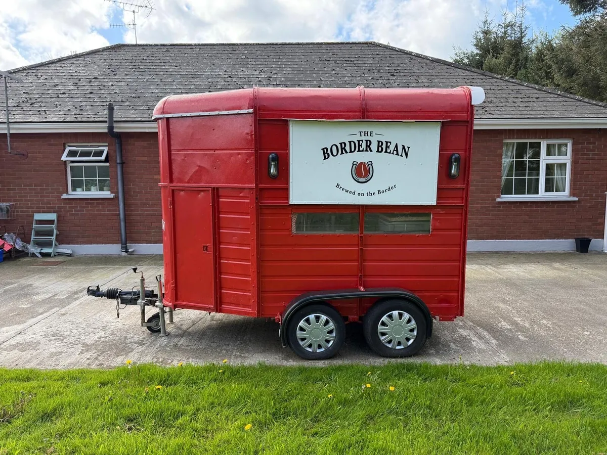 Coffee trailer Horse Box - Image 1