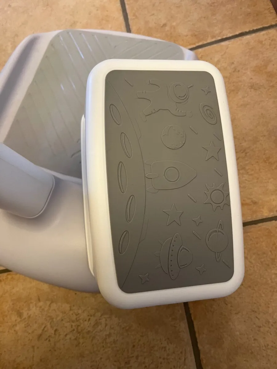 Toddler shower stand - Image 3