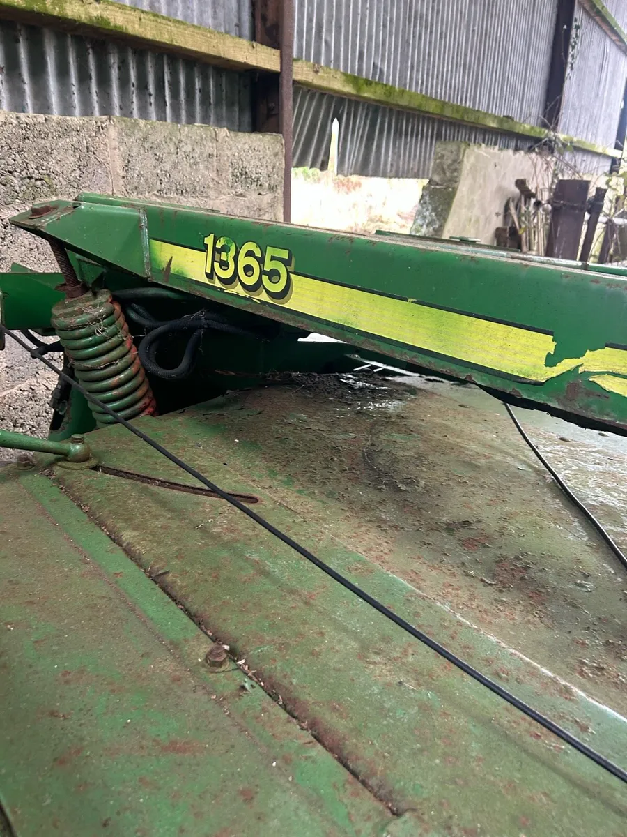 John Deere 1365 mower - Image 3