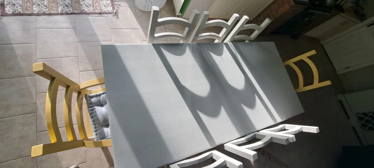 Kitchen Table & Chairs - Image 1