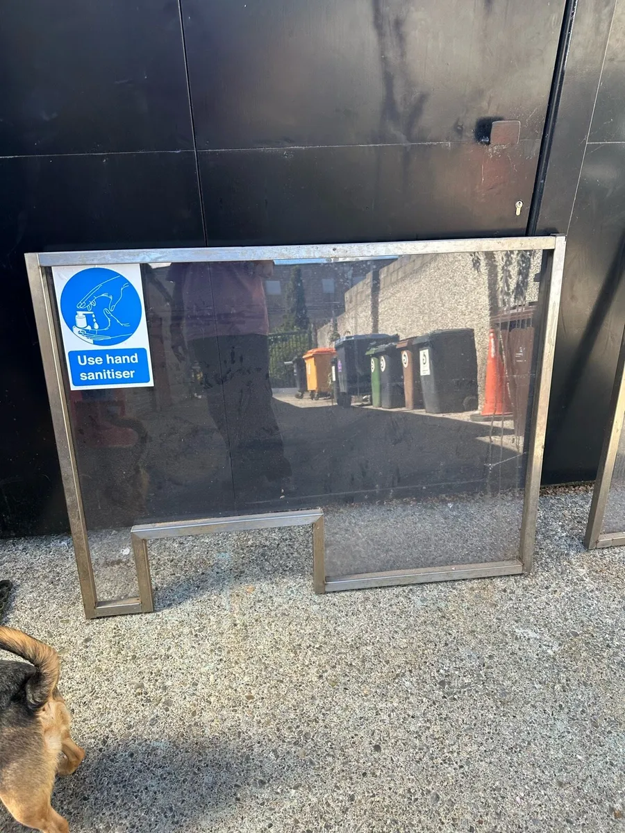 Aluminium Perspex screen - Image 2