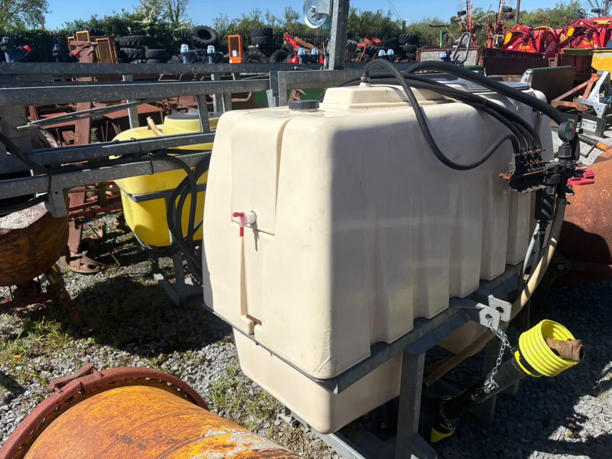 600 Litre Bury Sprayer - Image 3