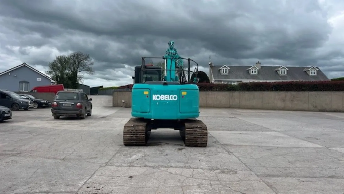 2014 Kobelco SK 140LC-3 - Image 2