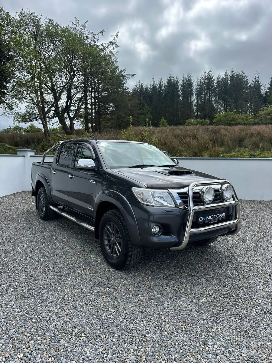 2015 Toyota Hilux Invincible No Vat - Image 3