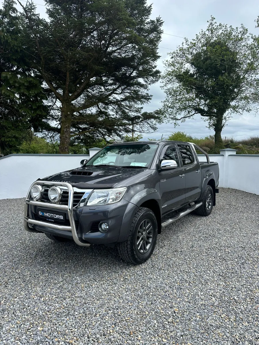 2015 Toyota Hilux Invincible No Vat - Image 1