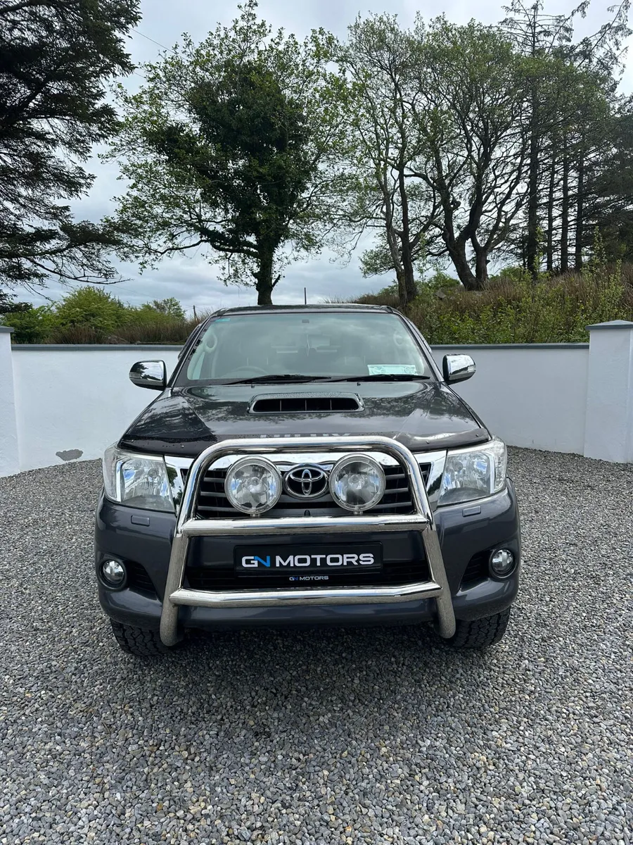 2015 Toyota Hilux Invincible No Vat - Image 2