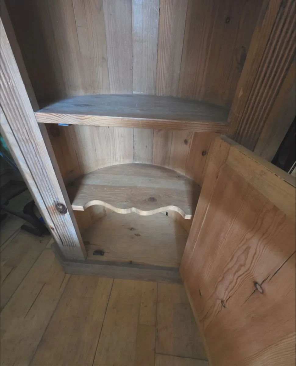 Pine Corner Unit - Image 2