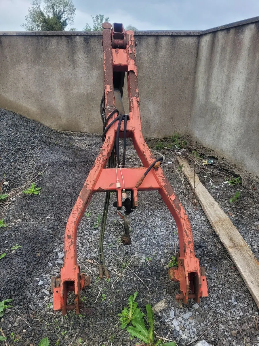 Fertiliser Hoist - Image 1