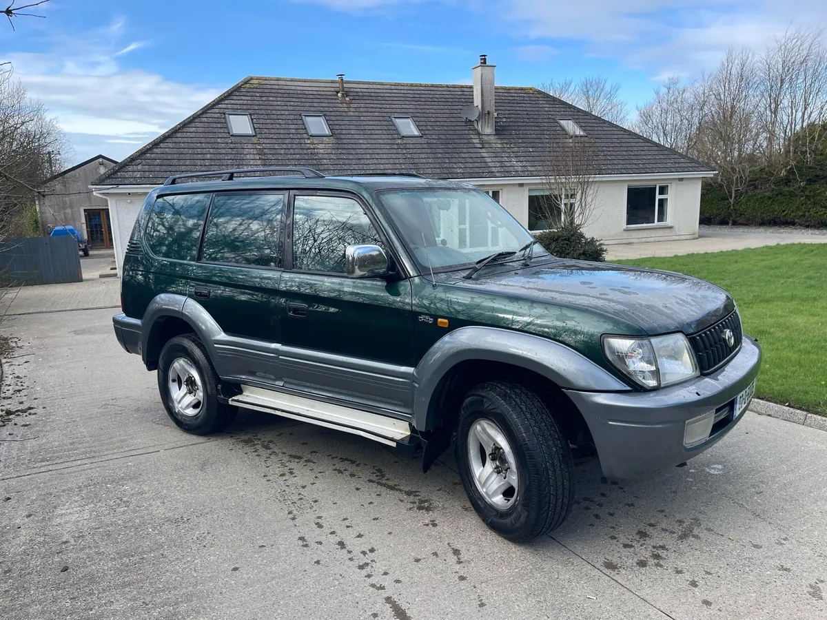 Toyota Landcruiser 3.0 D4D **fully undersealed** - Image 2
