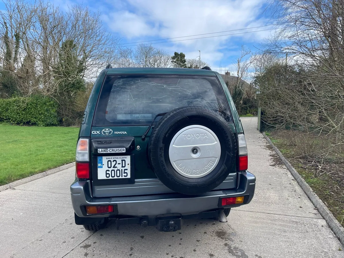 Toyota Landcruiser 3.0 D4D **fully undersealed** - Image 4