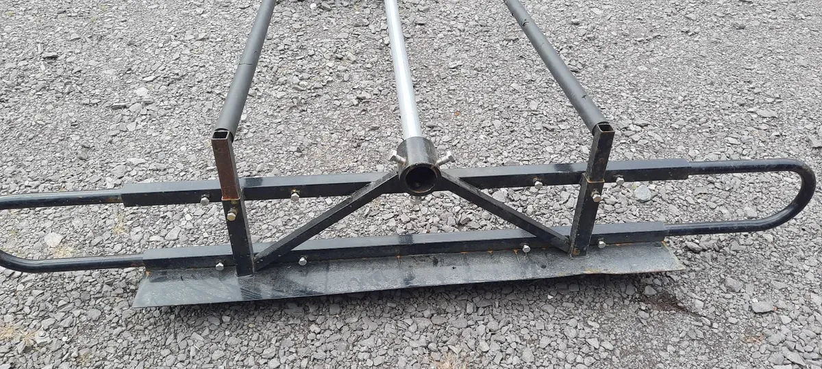Hitch bike carrier - Image 2