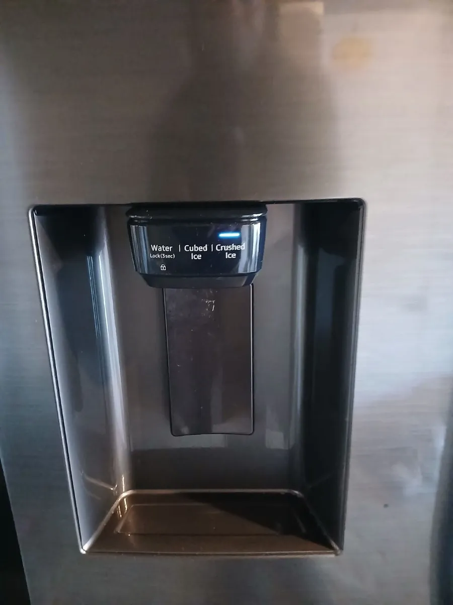 AMERICAN FRIDGE AND FREEZER - Image 4
