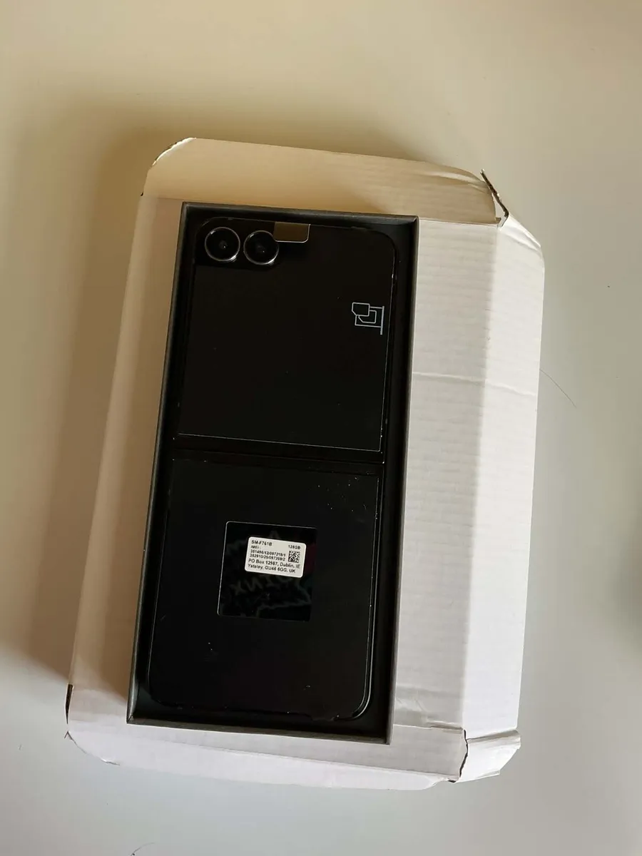 Samsung z Flip ze 7 - Image 3