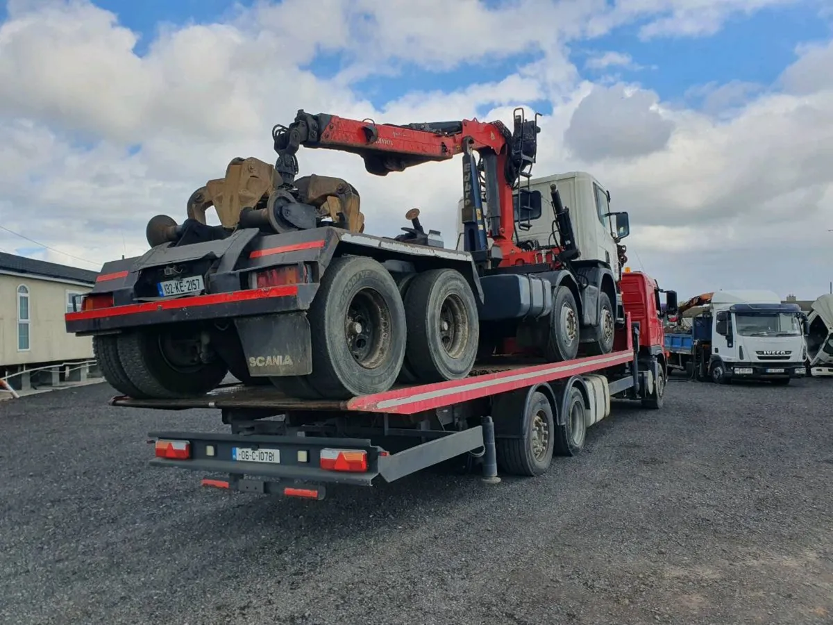 Volvo tilt and slide recovery truck - Image 4