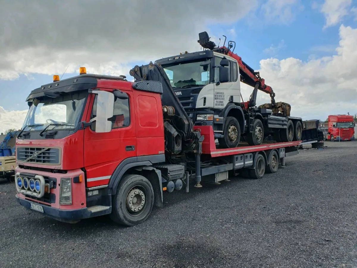 Volvo tilt and slide recovery truck - Image 1