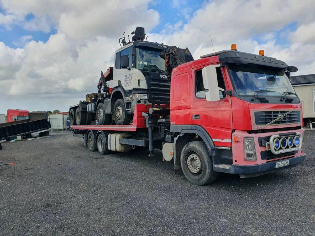 Volvo tilt and slide recovery truck - Image 2