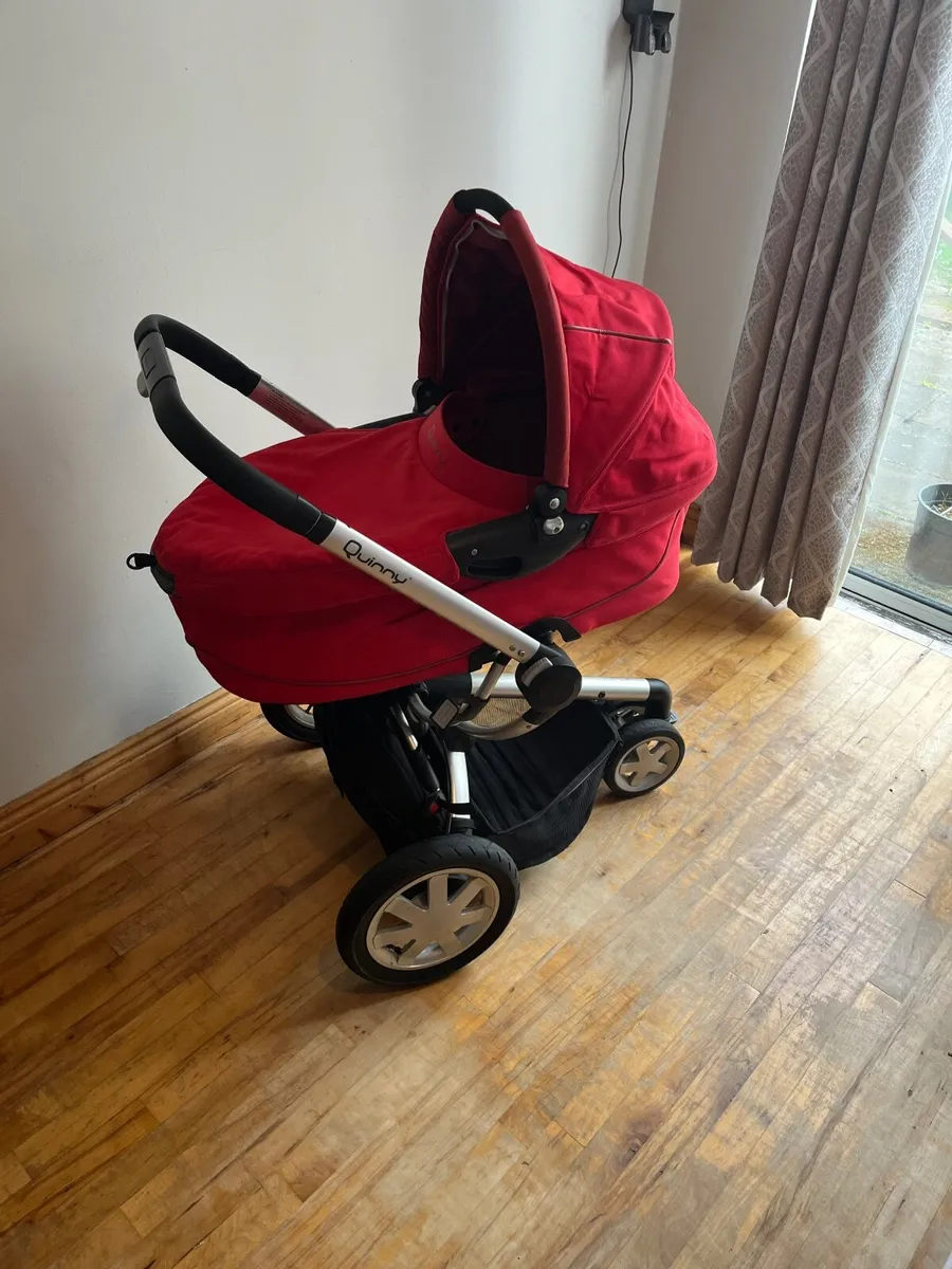 Quinny Buzz Travel System - Image 2
